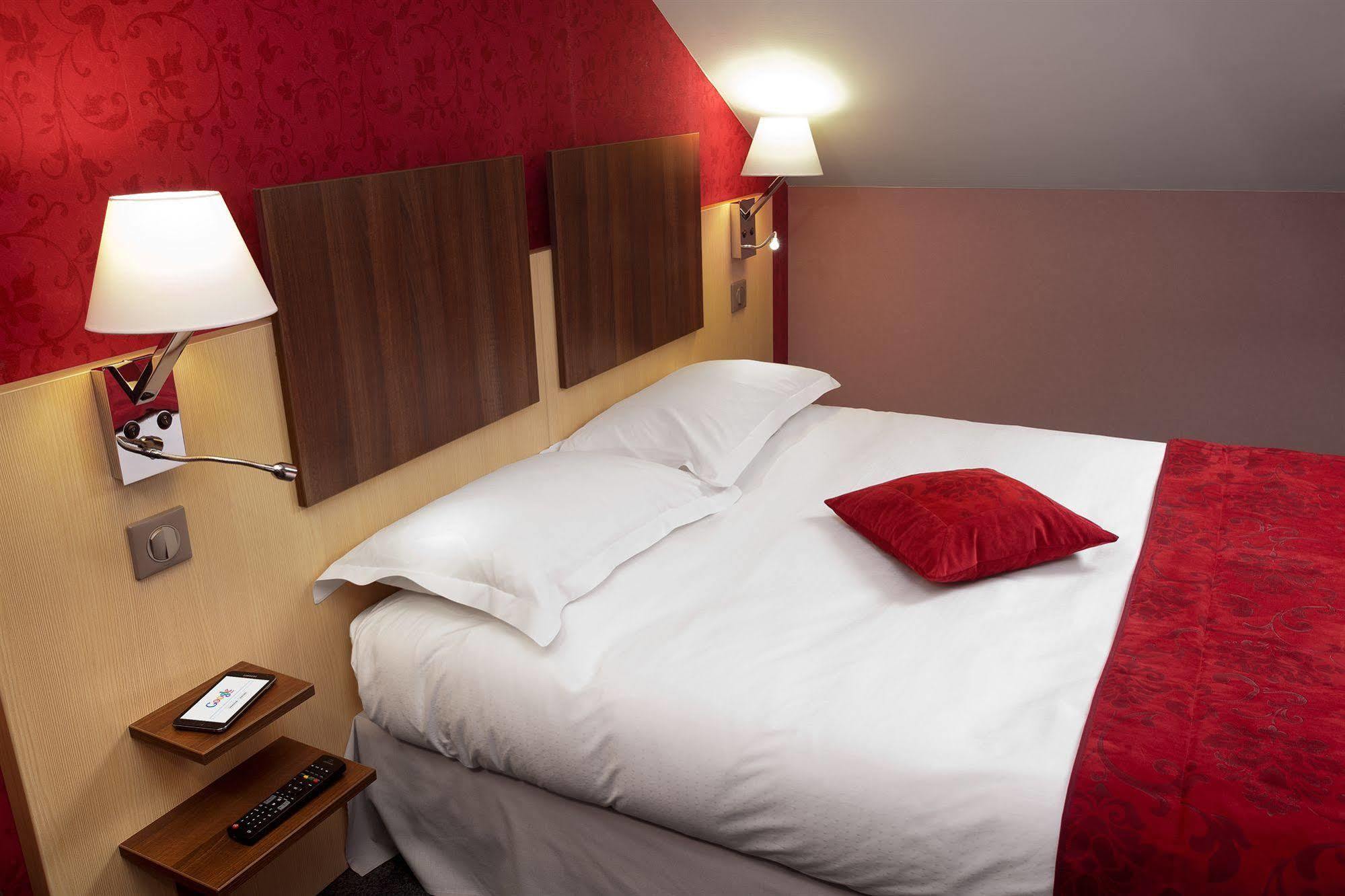 Hotel Arverna Vichy - Clt'Hotel Esterno foto