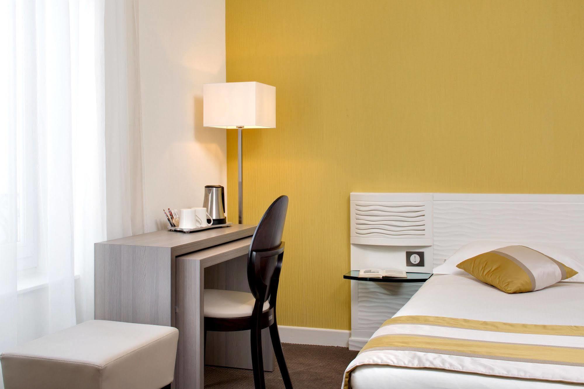 Hotel Arverna Vichy - Clt'Hotel Esterno foto